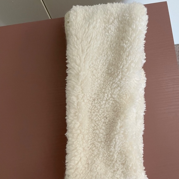 Reversible Fleece Knit Winter Headband - Picture 3 of 4